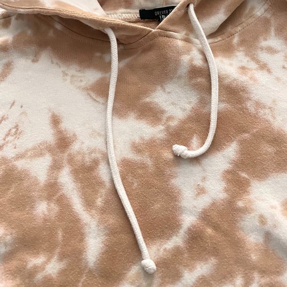 Forever 21 Tan & White/Cream Tie Die Sweatshirt - Picture 2 of 4